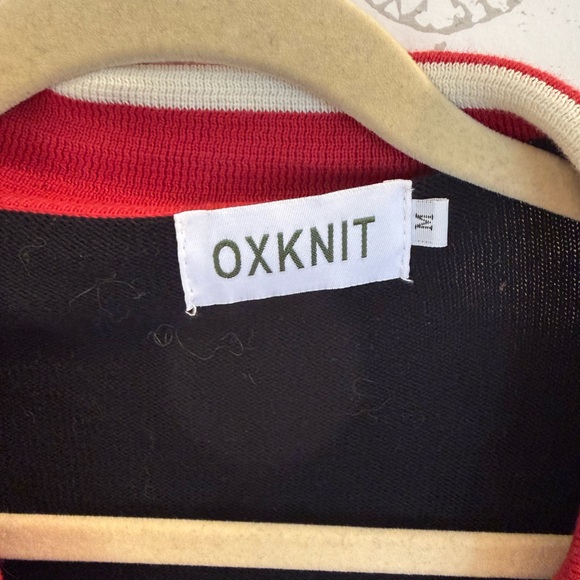 OXknit Black Bee Patterned Artistic Retro Design Jacquard Knitted Cardigan - Picture 3 of 4